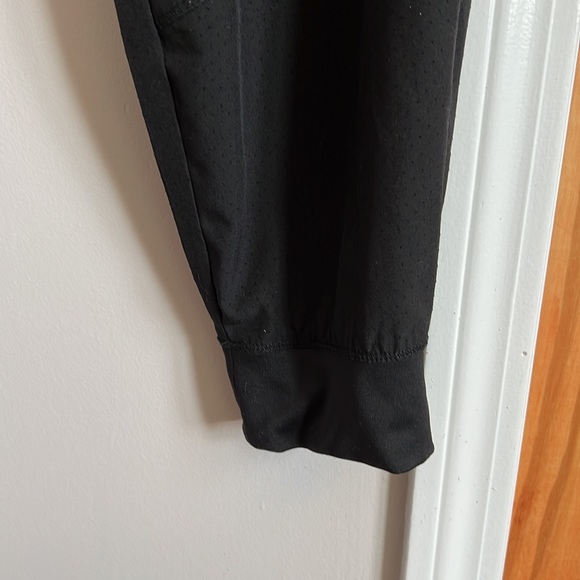 BarcoOne scrub joggers - Picture 5 of 8